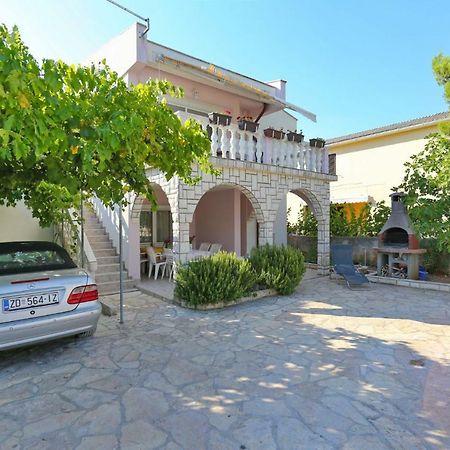 Villa Neyla Vir Εξωτερικό φωτογραφία