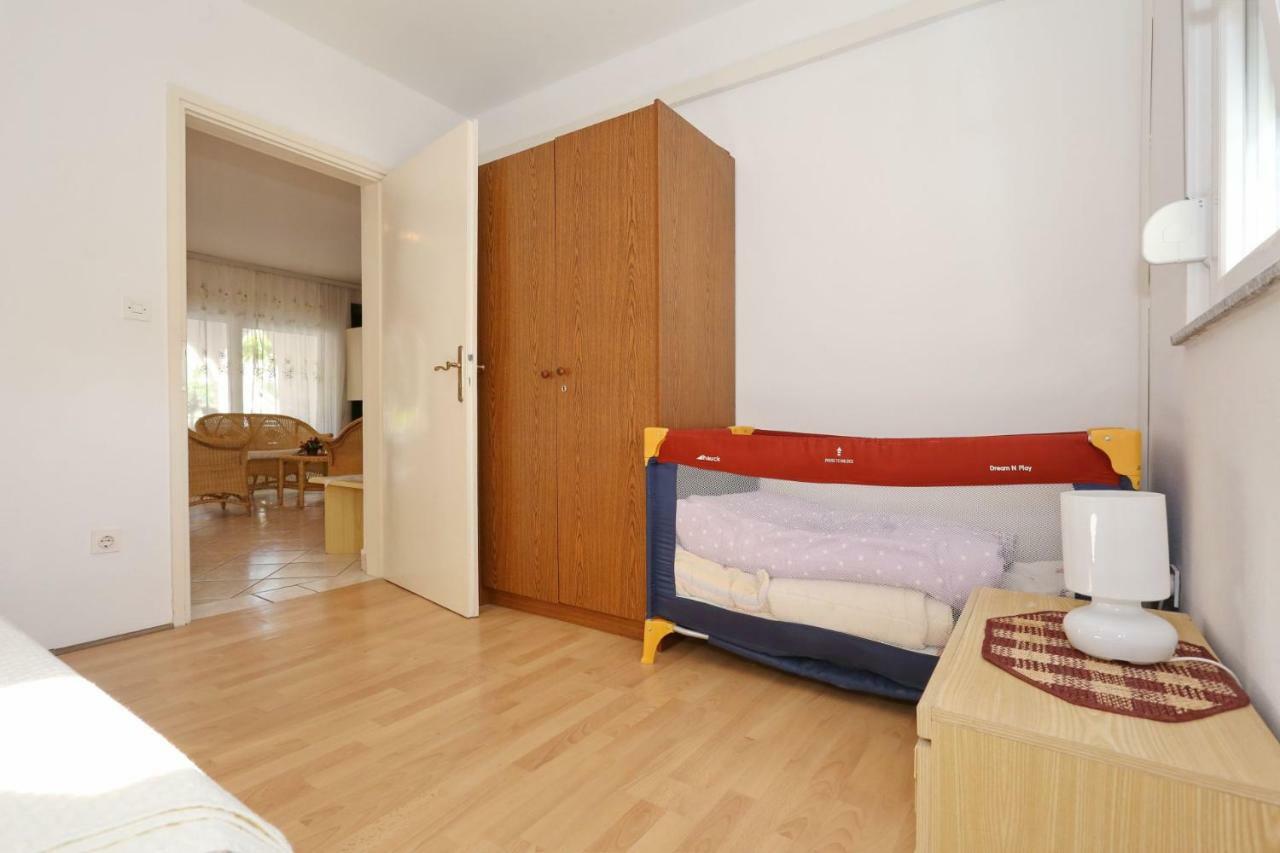 Villa Neyla Vir Εξωτερικό φωτογραφία