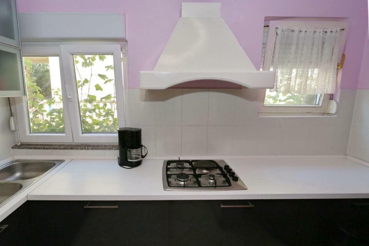 Villa Neyla Vir Εξωτερικό φωτογραφία